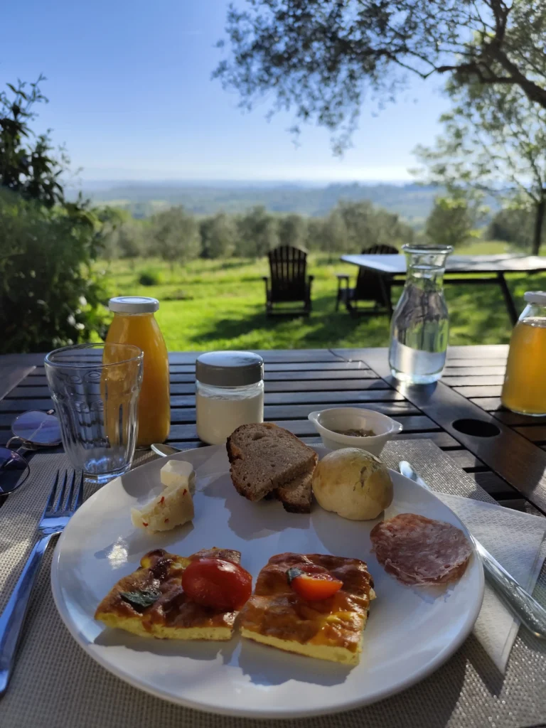 Falconara Petit déjeuner sur la terrasse de la falconara
