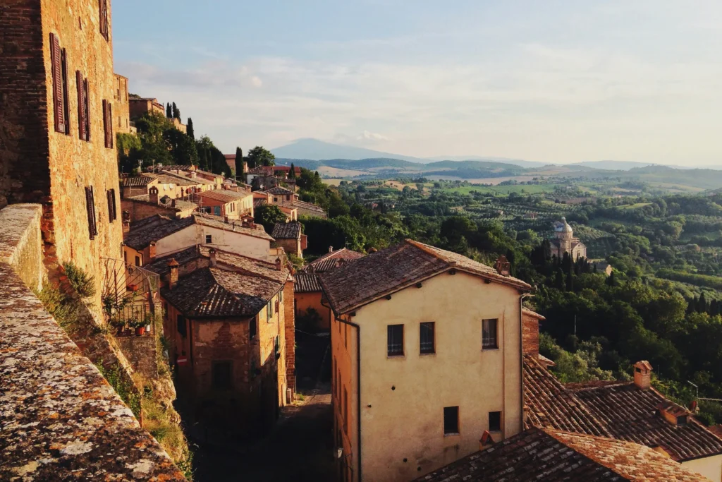 Montepulciano Vue des toits de Montepulciano